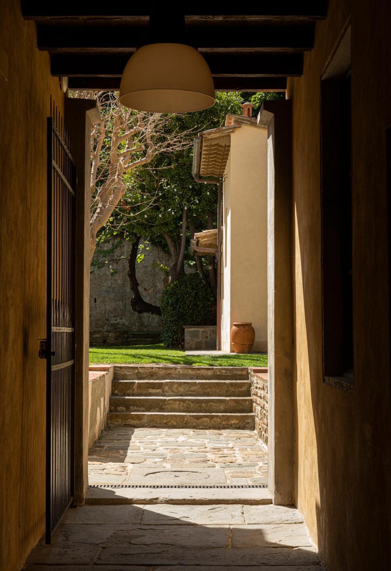 Numa Florence Palazzo San Niccolo Exterior photo